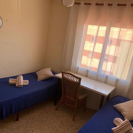 Cozy Room Guapo-Alicante Nearby The Beach And The Center Esterno foto