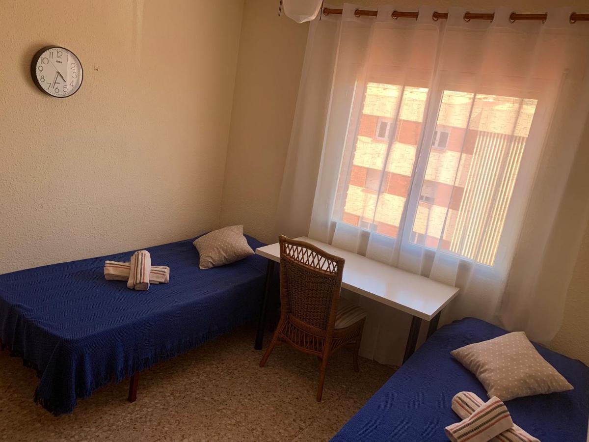 Cozy Room Guapo-Alicante Nearby The Beach And The Center Esterno foto